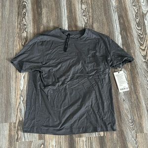 NWT Men’s Lululemon Dark Grey Acive T-Shirt